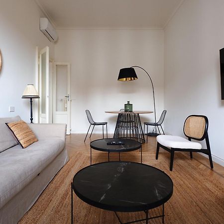 Adelaide Elegant Apartments Milano Exteriör bild