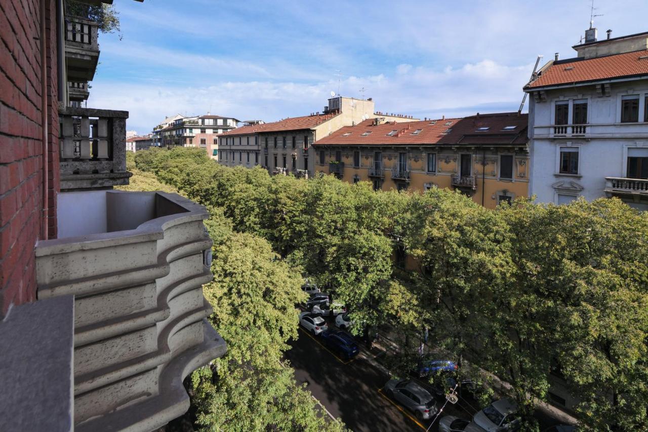 Adelaide Elegant Apartments Milano Exteriör bild